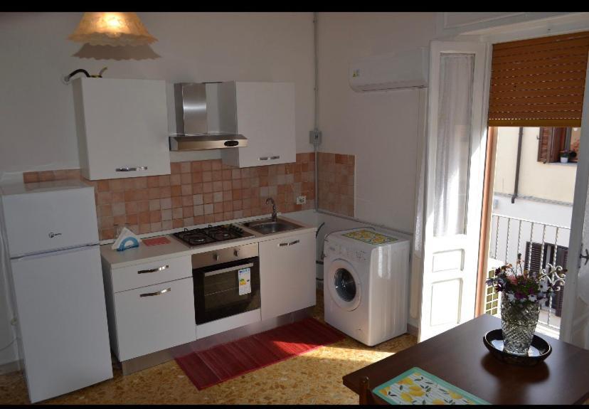Apartamento Flat In Olbia Centro Exterior foto